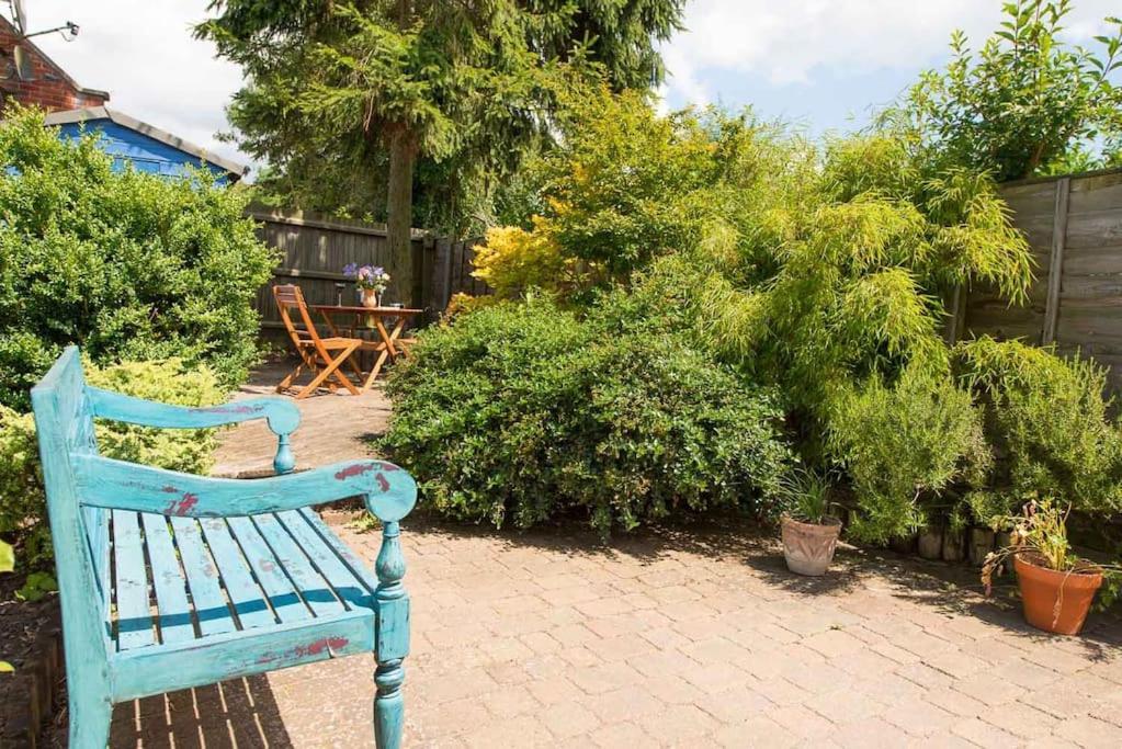 Meddlars A Historic Cottage On The Countryside Edge Of A Vibrant Market Town Hadleigh  Exterior foto